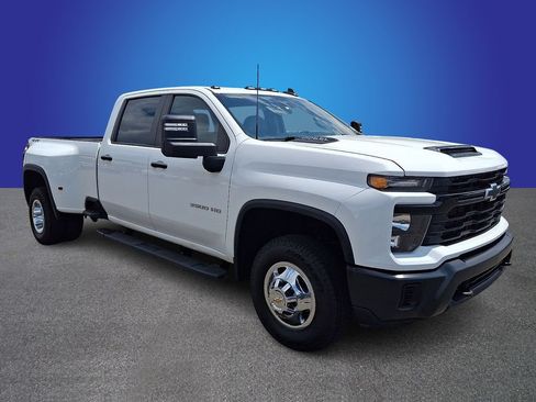 Used 2024 Chevrolet Silverado 3500 W/T w/ WT Convenience Package AWD/4WD image 3