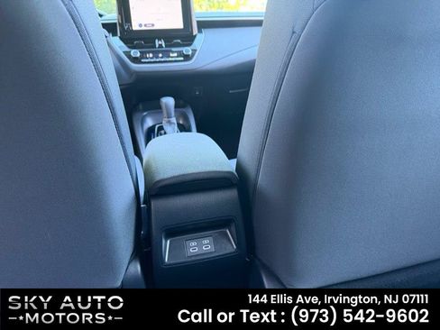 Used 2024 Toyota Corolla LE FWD image 8