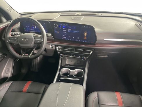 Certified 2024 Chevrolet Traverse RS image 20