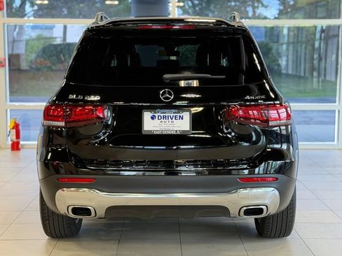 Used 2023 Mercedes-Benz GLB 250 4MATIC image 10