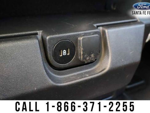 Used 2023 Ford F250 Lariat w/ Chrome Package image 30