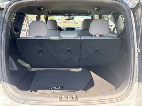 Used 2017 Kia Soul FWD image 15