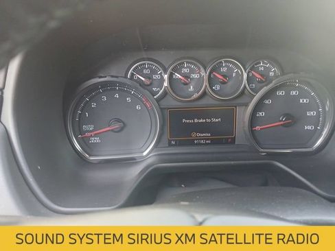 Used 2021 Chevrolet Tahoe Z71 w/ Luxury Package AWD/4WD image 7