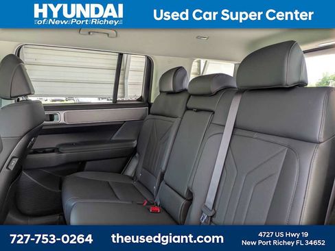 Used 2026 Hyundai Santa Fe SEL FWD image 17