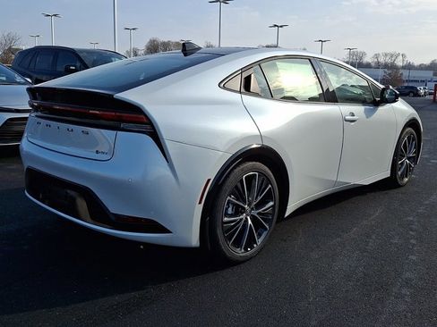 New 2026 Toyota Prius XLE image 6