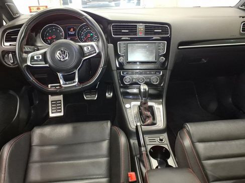 Used 2017 Volkswagen GTI Autobahn FWD image 9