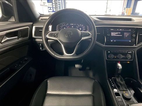 Used 2023 Volkswagen Atlas Cross Sport SE AWD/4WD image 17