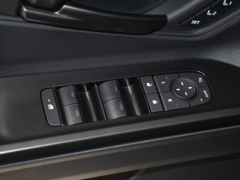 New 2026 Toyota C-HR image 6