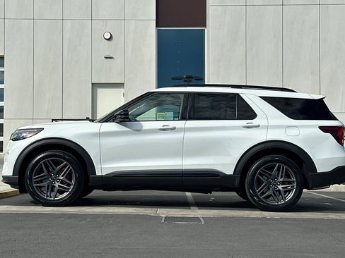 New 2025 Ford Explorer ST w/ Sun And Sound Package image 6