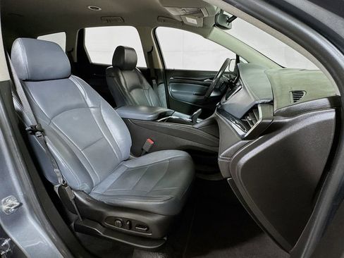 Used 2019 Buick Enclave Essence FWD image 26