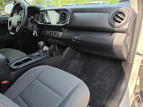 Used 2021 Toyota Tacoma SR w/ SR Convenience Package RWD image 17
