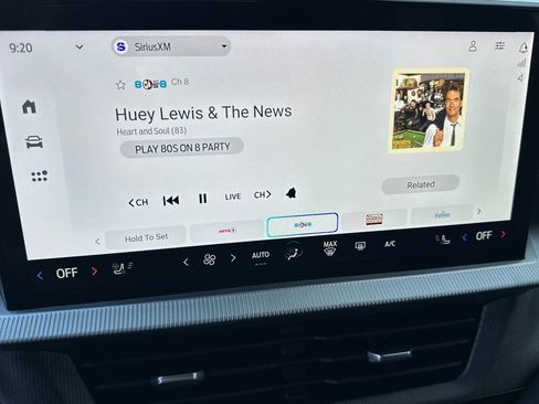 Certified 2025 Ford Explorer ST-Line w/ ST-Line Street Pack image 20