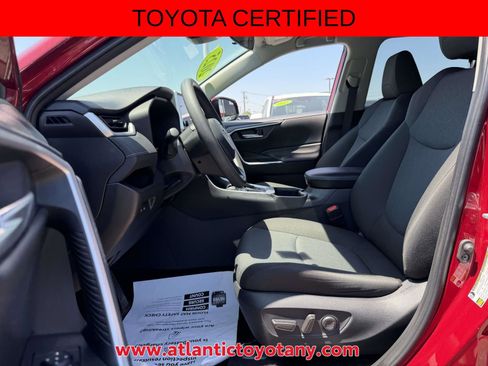 Certified 2025 Toyota RAV4 XLE AWD/4WD image 13