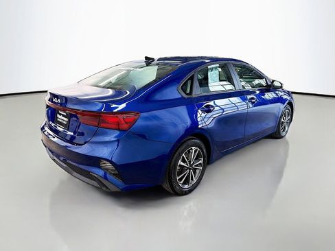 Used 2024 Kia Forte LXS w/ LXS Technology Package FWD image 9