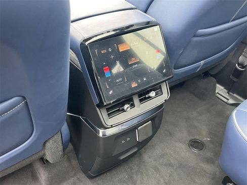 New 2026 Cadillac Vistiq Premium Luxury image 30