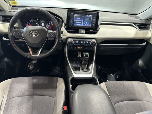 Used 2019 Toyota RAV4 XLE w/ Convenience Package AWD/4WD image 7