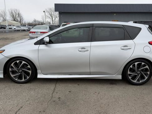 Used 2016 Scion iM 5dr HB Man (Natl) image 6