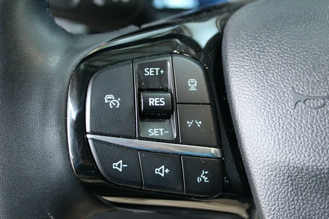 Used 2025 Ford Escape Platinum AWD/4WD image 19