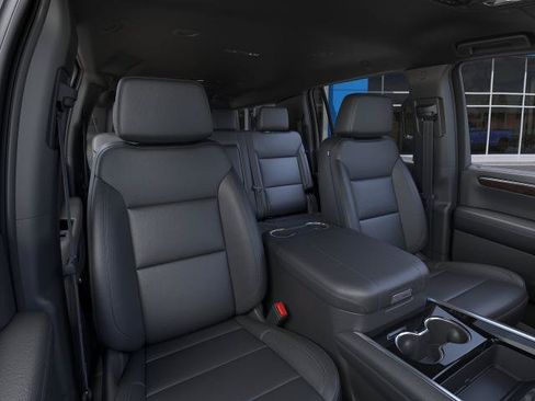 New 2026 Chevrolet Suburban LT w/ Comfort Package AWD/4WD image 16