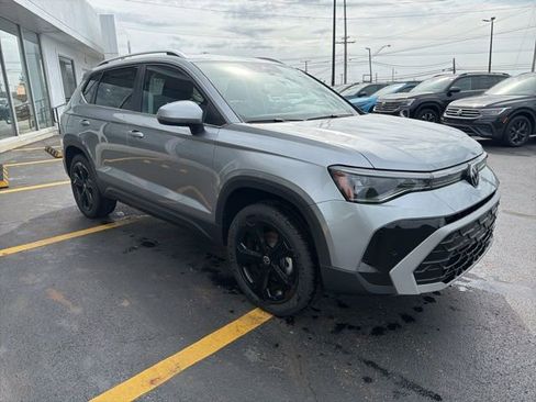 New 2025 Volkswagen Taos SEL AWD/4WD image 7