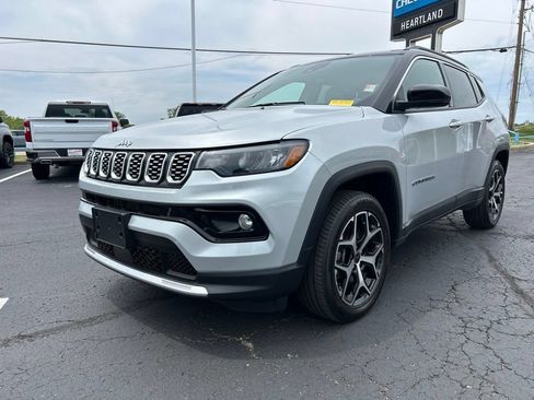 Used 2025 Jeep Compass Limited AWD/4WD image 1