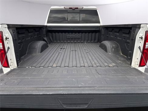 Used 2020 Chevrolet Silverado 2500 High Country w/ Z71 Off-Road Package AWD/4WD image 11