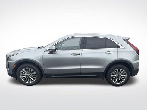 Used 2025 Cadillac XT4 Premium Luxury FWD image 5