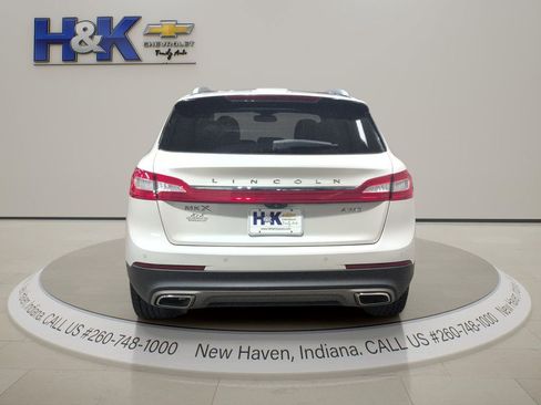 Used 2018 Lincoln MKX Reserve w/ Driver Assistance Package AWD/4WD image 5
