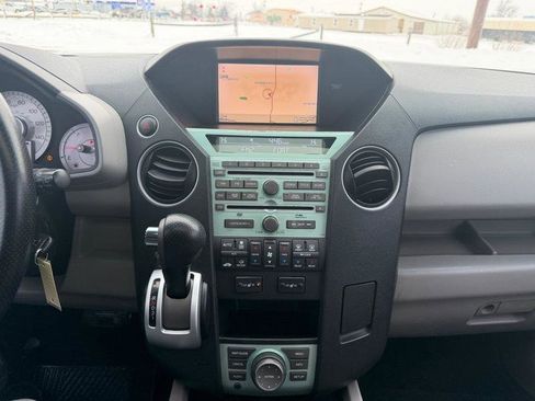 Used 2011 Honda Pilot Touring image 19