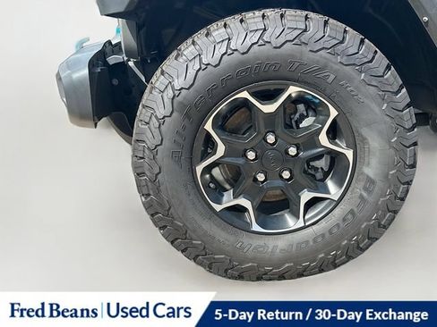 Used 2022 Jeep Wrangler Unlimited Rubicon 4xe AWD/4WD image 38