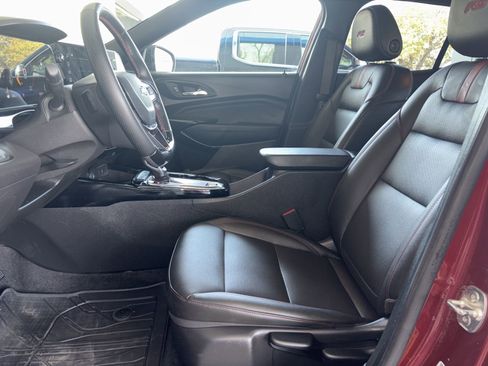 Certified 2024 Chevrolet Trax RS w/ Sunroof Package image 14