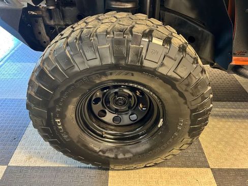 Used 2010 Jeep Wrangler Sport w/ Black Appearance Group image 8