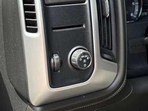 Used 2018 GMC Sierra 1500 SLT w/ SLT Premium Package image 19