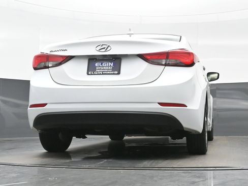 Used 2015 Hyundai Elantra SE FWD image 26