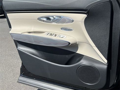 Used 2024 Genesis GV70 2.5T w/ Advanced Package image 27