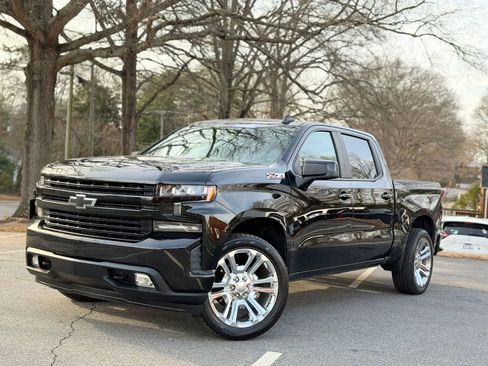 Used 2019 Chevrolet Silverado 1500 RST w/ All-Star Edition AWD/4WD image 2