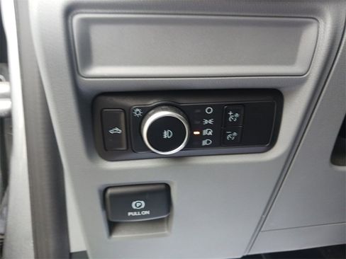 Used 2023 Ford F150 XLT image 34