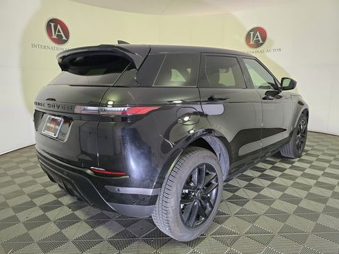 Used 2025 Land Rover Range Rover Evoque S image 4