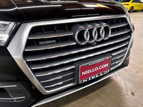 Used 2017 Audi Q7 3.0T Prestige AWD/4WD image 31