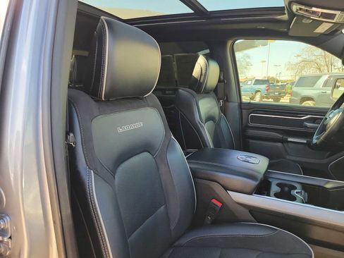 Used 2022 RAM 1500 Laramie w/ Sport Appearance Package image 14