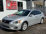 Used 2013 Nissan Altima 2.5 SV image 2