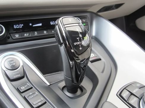 Used 2014 BMW i8 image 38