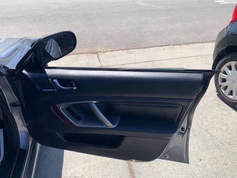 Used 2009 Subaru Legacy 2.5i Limited image 17