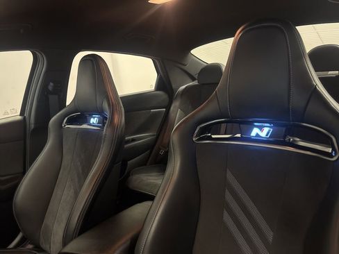 Used 2022 Hyundai Elantra N image 15