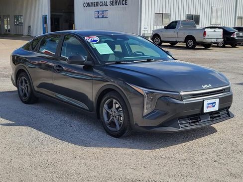 Used 2025 Kia K4 FWD image 23