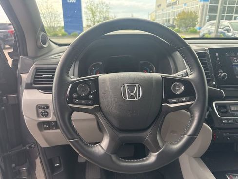 Used 2021 Honda Pilot Touring image 10
