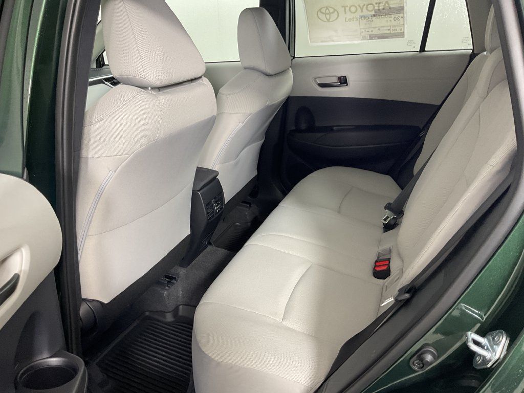 New 2026 Toyota Corolla Cross LE w/ Moonroof Package AWD/4WD image 18