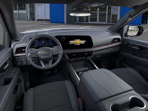 New 2026 Chevrolet Suburban LS AWD/4WD image 15