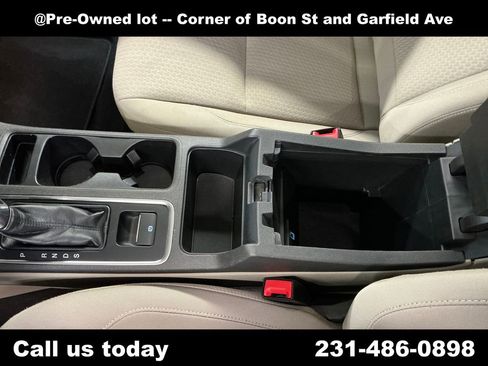 Used 2019 Ford Escape SE image 27