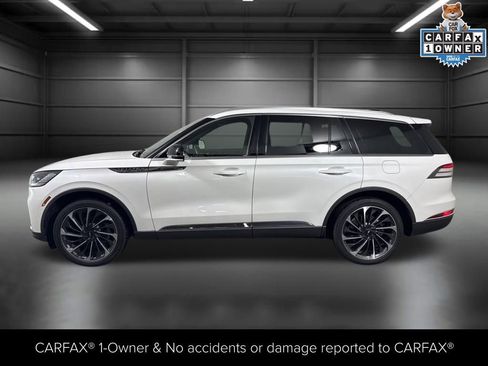 Certified 2025 Lincoln Aviator Reserve w/ Illumination Package image 3